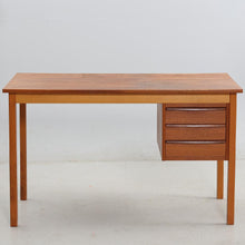 Load image into Gallery viewer, Vintage teak bureau .Zweden jaren 60 (404)
