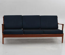 Load image into Gallery viewer, Vintage 3 zits sofa model &quot;Kuba&quot; van Bertil Fridhagen, Zweden 1960 (#416)
