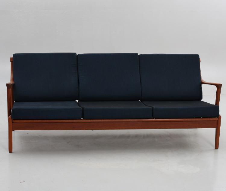 Vintage 3 zits sofa model 