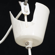 Load image into Gallery viewer, RELIVING.Plastic hanglamp Zweden jaren 60(164)