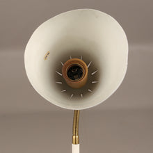 Load image into Gallery viewer, Vintage bureau lamp wit Zweden rond 1960
