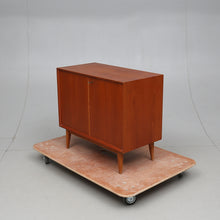 Load image into Gallery viewer, Vintage teak kastje.Zweden 1960