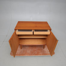 Load image into Gallery viewer, Vintage teak kastje.Zweden 1960