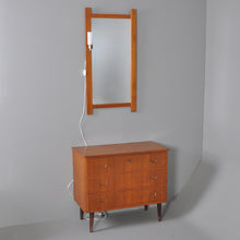 Load image into Gallery viewer, Vintage teak halkastje met spiegel, Zweden 1960 (#335)