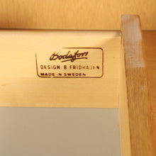 Load image into Gallery viewer, Boekenkast van Bertil fridhagen , Bodafors, Zweden 1960 (352)